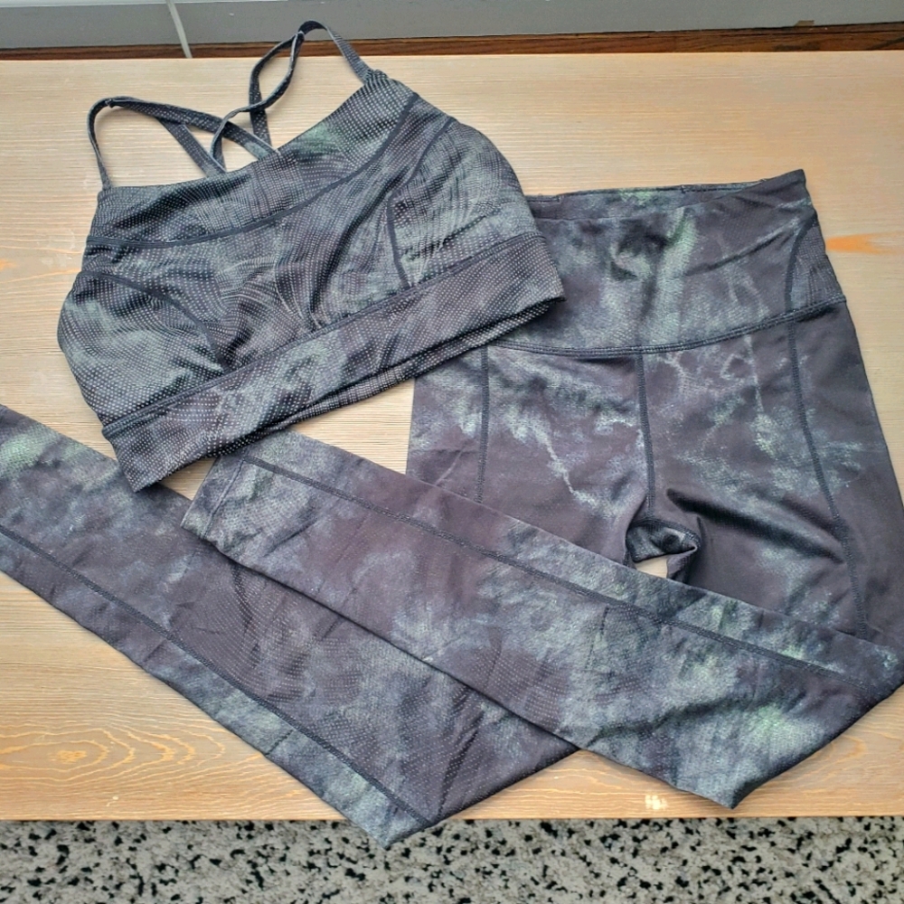 Free people leggings and matching sports bra